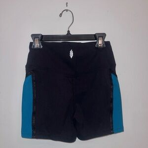 FP Movement Biker Shorts w Pockets